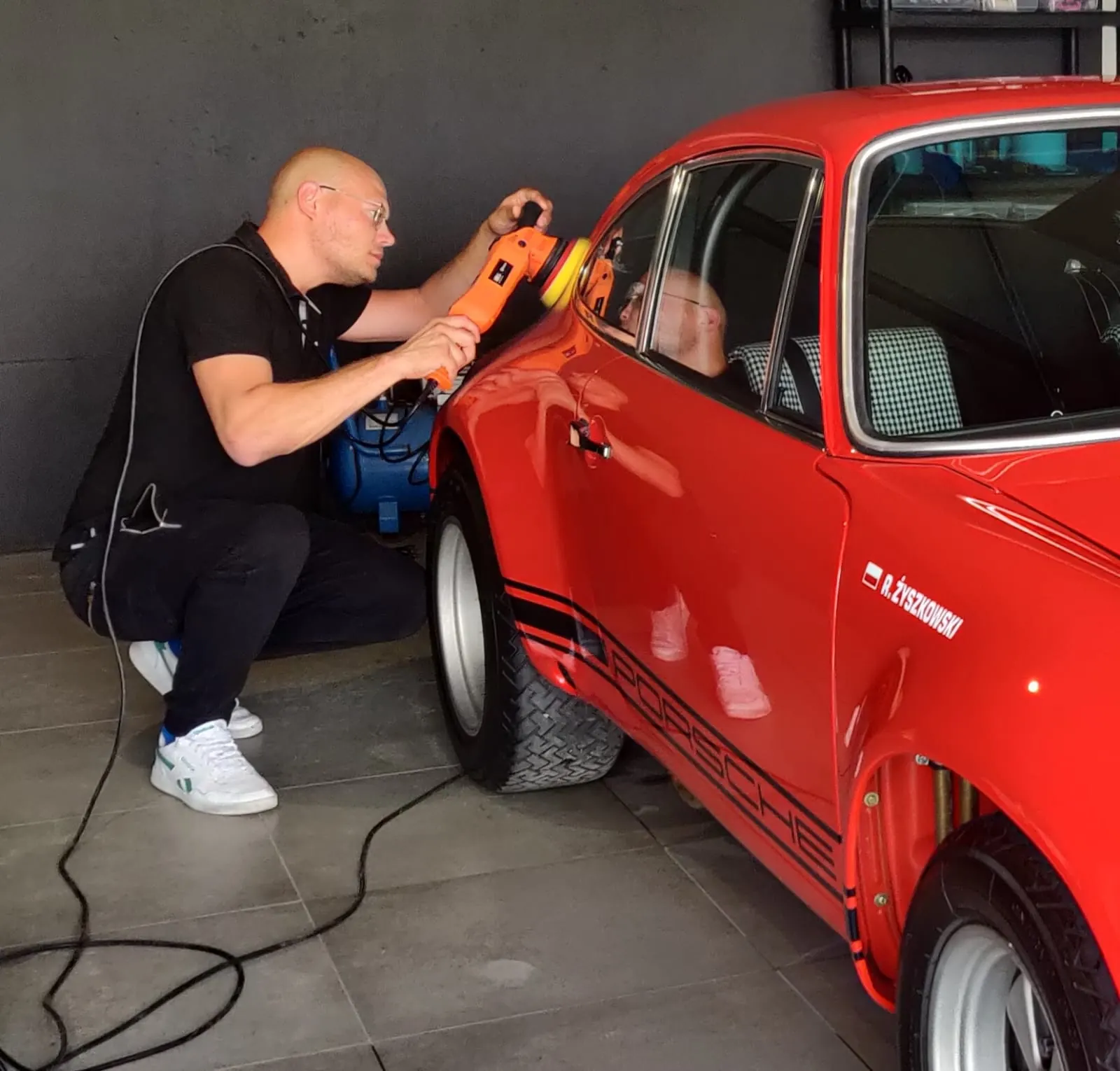 Porsche 911, polerowanie
